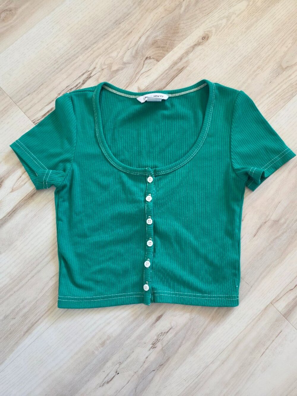 Urban Revivo Green Ribbed Knit Button-Up Crop Top Size US 2 - Picture 1 of 8